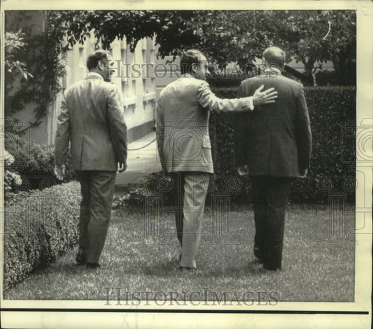 1973 Press Photo President Nixon & Defense Secretary Melvin Laird In Washington