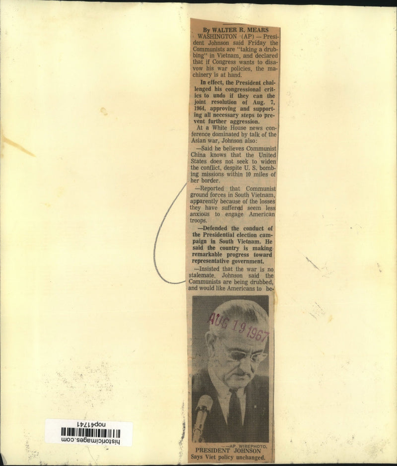 Load image into Gallery viewer, 1967 Press Photo President Johnson says Vietnam war policy unchanged
