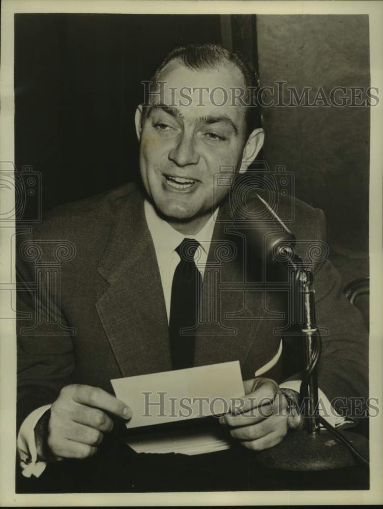 1953 Press Photo Jay Jackson, moderator of "Twenty Questions" - nop43260