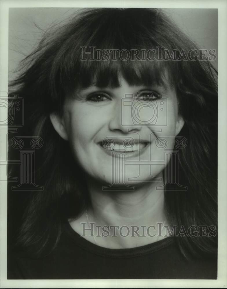 Load image into Gallery viewer, 1978 Press Photo Betsey Johnson, American women's fashion designer. - nop44155

