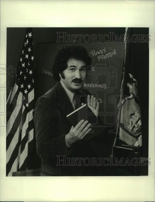 1975 Press Photo Gabriel Kaplan stars in "Welcome Back, Kotter," on CBS-TV