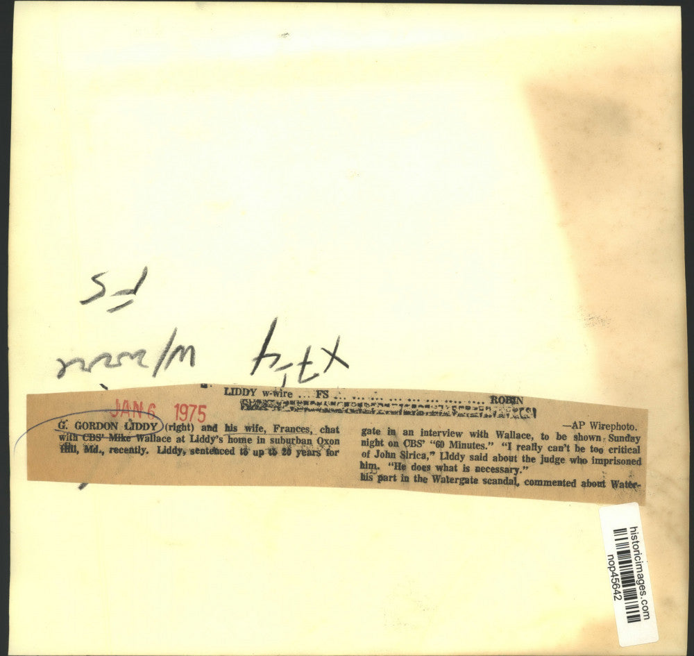 1975 Press Photo G. Gordon Liddy and his wife Frances with CBS' Mike Wallace