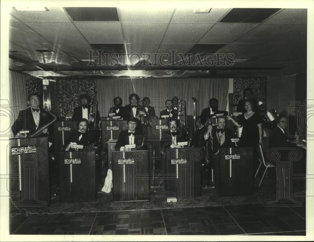 Ed Lewis Singer 1980 Press Photo The Ed Lewis Orchestra - nop45668 - Historic Images