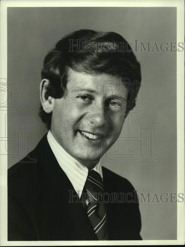 1976 Press Photo ABC Anchorman Ted Koppel. - nop46102