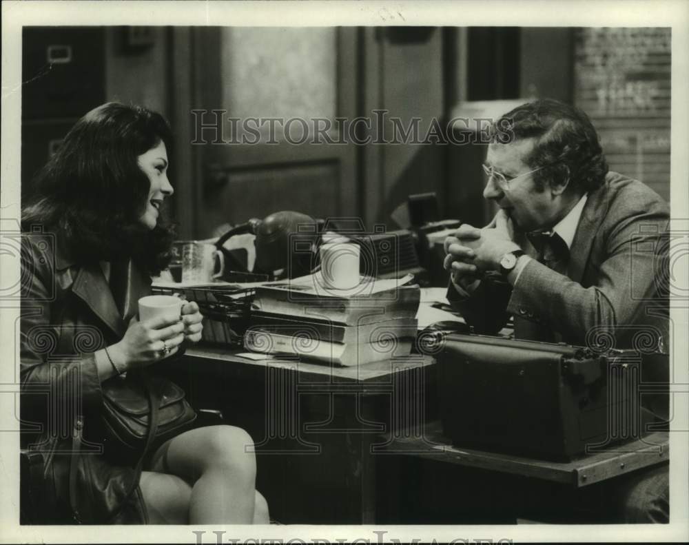 1980 Press Photo Actors Diana Anova and Steve Landesberg in "Barney Miller"
