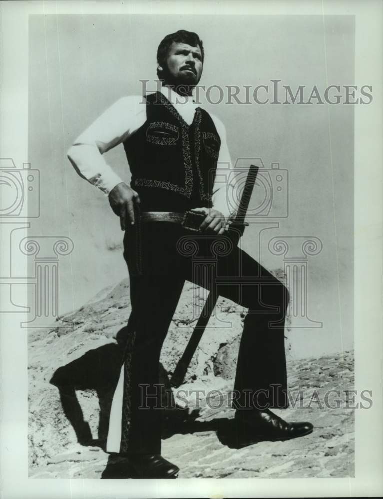 1979 Press Photo Actor Tom McLaughlin in "The Master Gunfighter" - nop47927