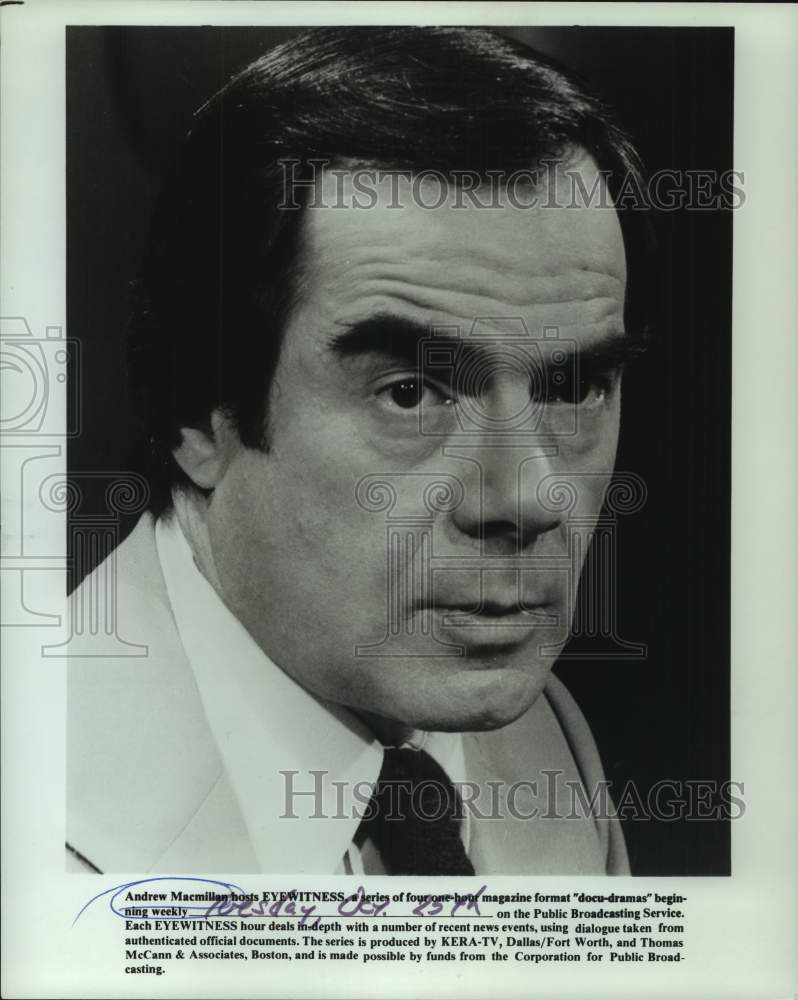 1977 Press Photo Andrew Macmillan hosts Eyewitness, a series on PBS Television