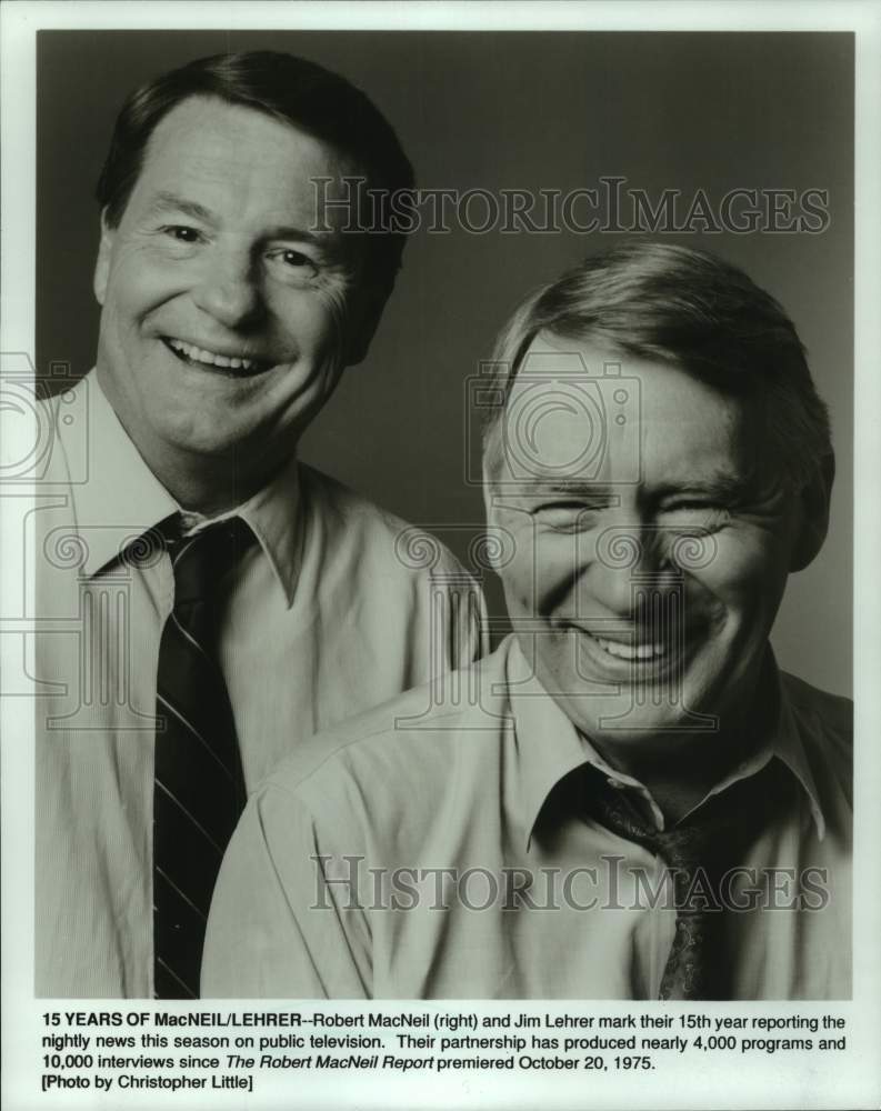 Load image into Gallery viewer, 1975 Press Photo Robert MacNeil and Jim Lehrer host of The Robert MacNeil Report
