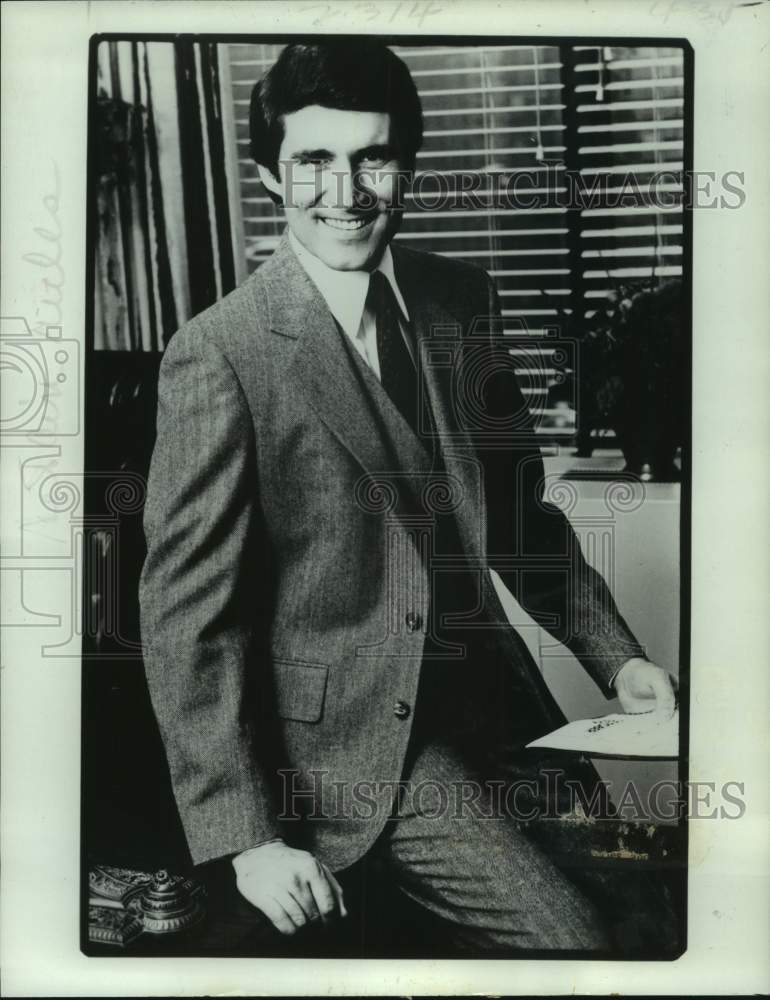 Load image into Gallery viewer, 1979 Press Photo Three-piece herringbone suit by Palm Beach. - nop49849
