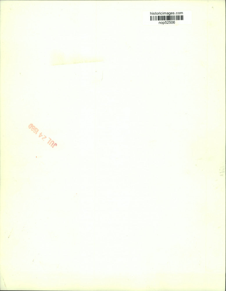 1980 Press Photo Elliott Gould & co-stars in "The Last Flight of Noah's Ark"