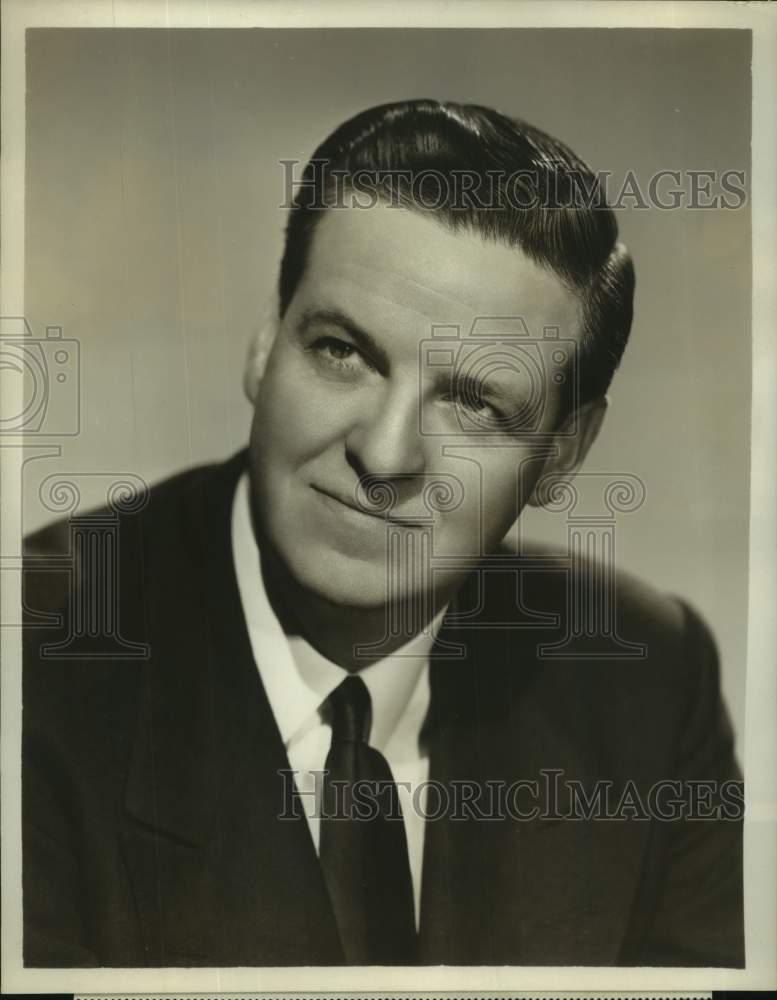 Load image into Gallery viewer, 1951 Press Photo Howard S. Meighan, president, CBS Radio Division. - nop53720
