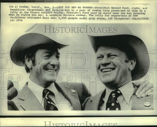 1974 Press Photo President Gerald Ford, Congressman Bob Mathias in Fresno