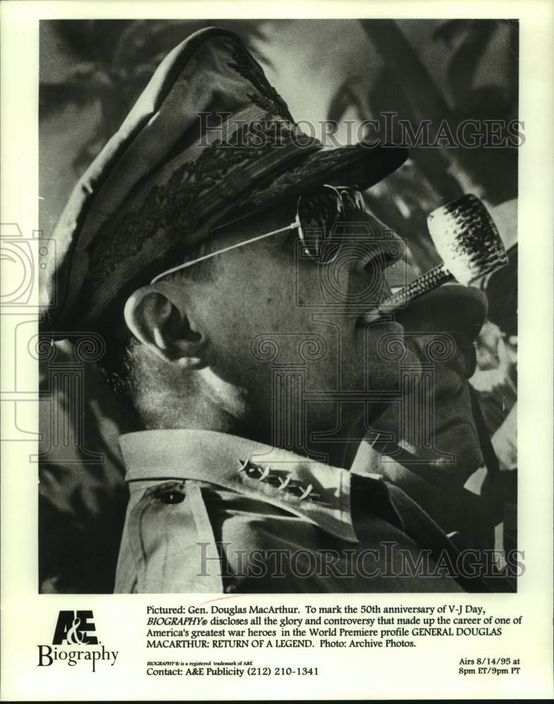 1995 Press Photo General Douglas MacArthur in &quot;Return of a Legeldn&quot; on A&amp;E- Historic Images