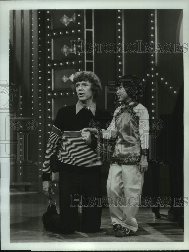 1978 Press Photo Host Bob McAllister & Jean Tung on "Kids Are People Too"