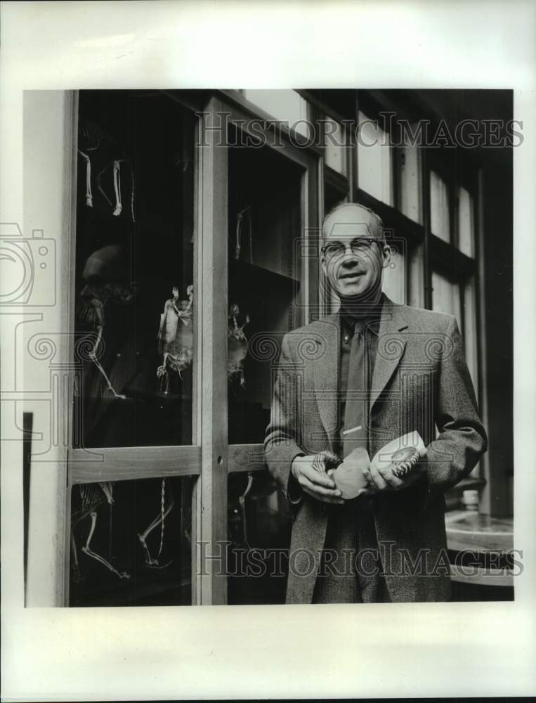 Load image into Gallery viewer, 1965 Press Photo John A. Moore, editor of Ideas In Modern Biology, (Doubleday)
