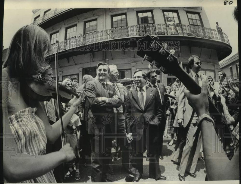 Load image into Gallery viewer, 1978 Press Photo Vice President Walter Mondale visiting New Orleans - nop57400
