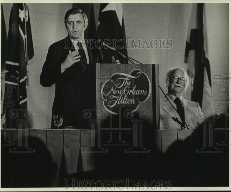 Load image into Gallery viewer, 1978 Press Photo Walter Mondale speaking at The New Orleans Hilton - nop57401
