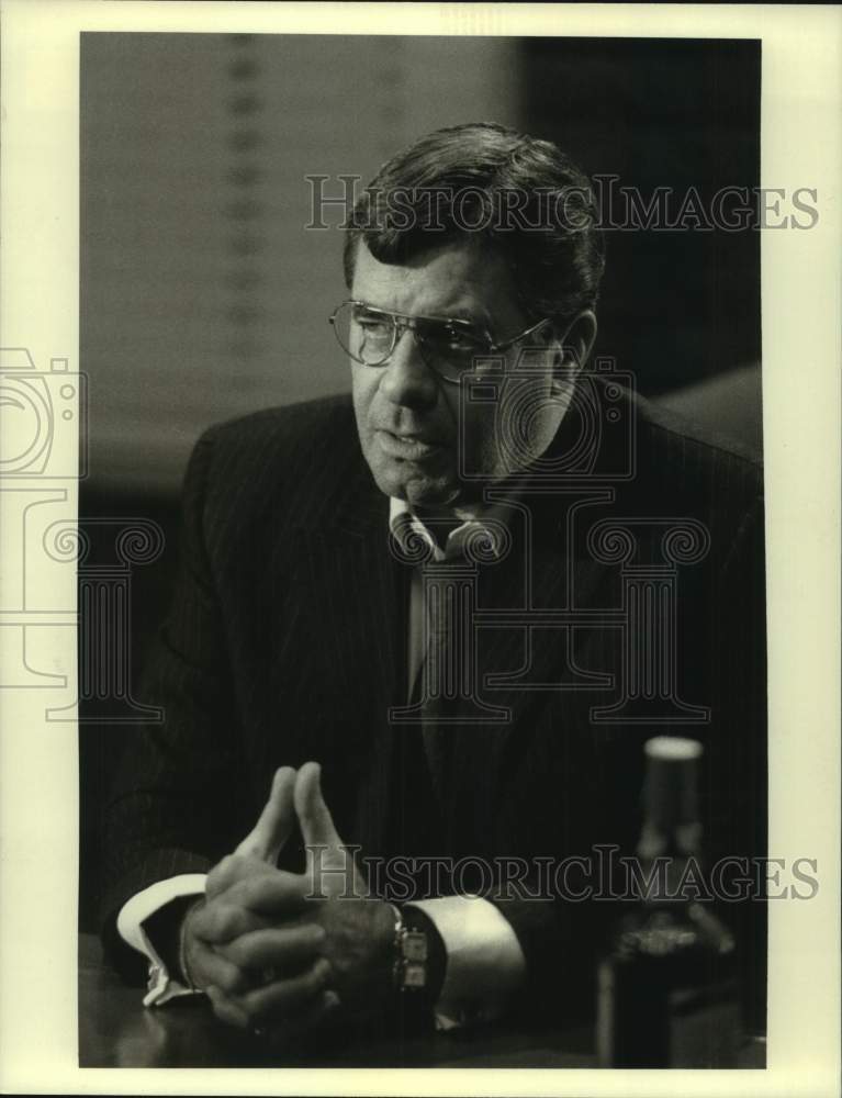 1989 Press Photo Actor Jerry Lewis in "Wiseguy" - nop57930- Historic Images