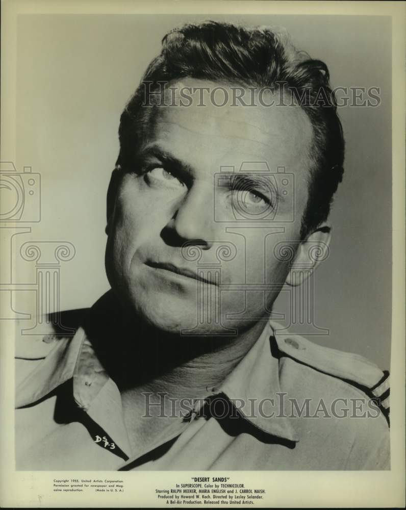 Load image into Gallery viewer, 1955 Press Photo Actor Ralph Meeker in "Desert Sands" movie - nop58027
