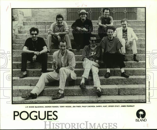 1989 Press Photo Shane MacGowan and members of the band Pogues - nop60655