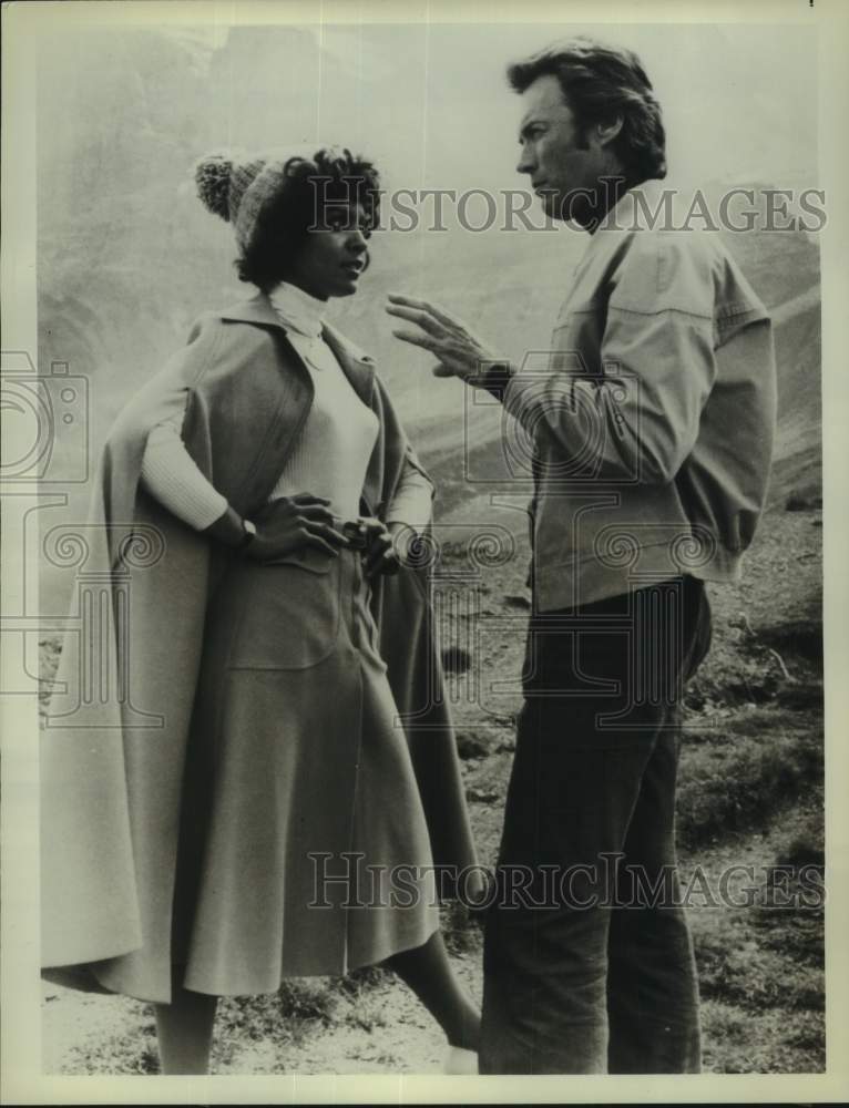 1978 Press Photo Vonetta McGee, Clint Eastwood in "The Eiger Sanction" on NBC-TV- Historic Images