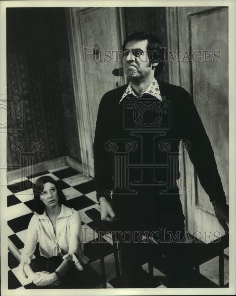 1972 Press Photo Man and Woman in room with checkerboard floor - nop62770