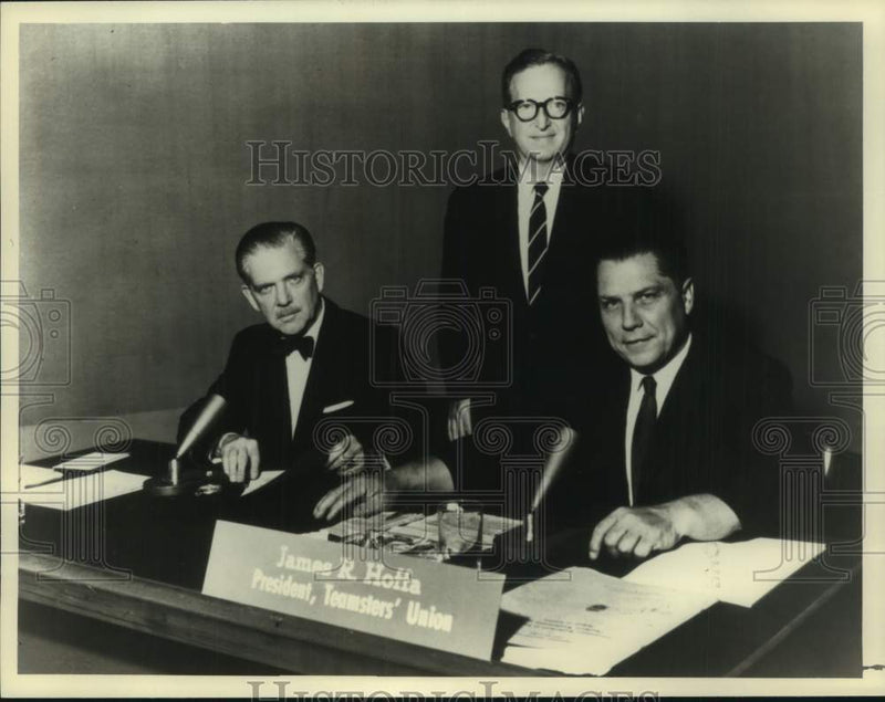 Load image into Gallery viewer, 1961 Press Photo Labor Chieftain Jimmy Hoffa &amp; hosts on "Meet The Press"
