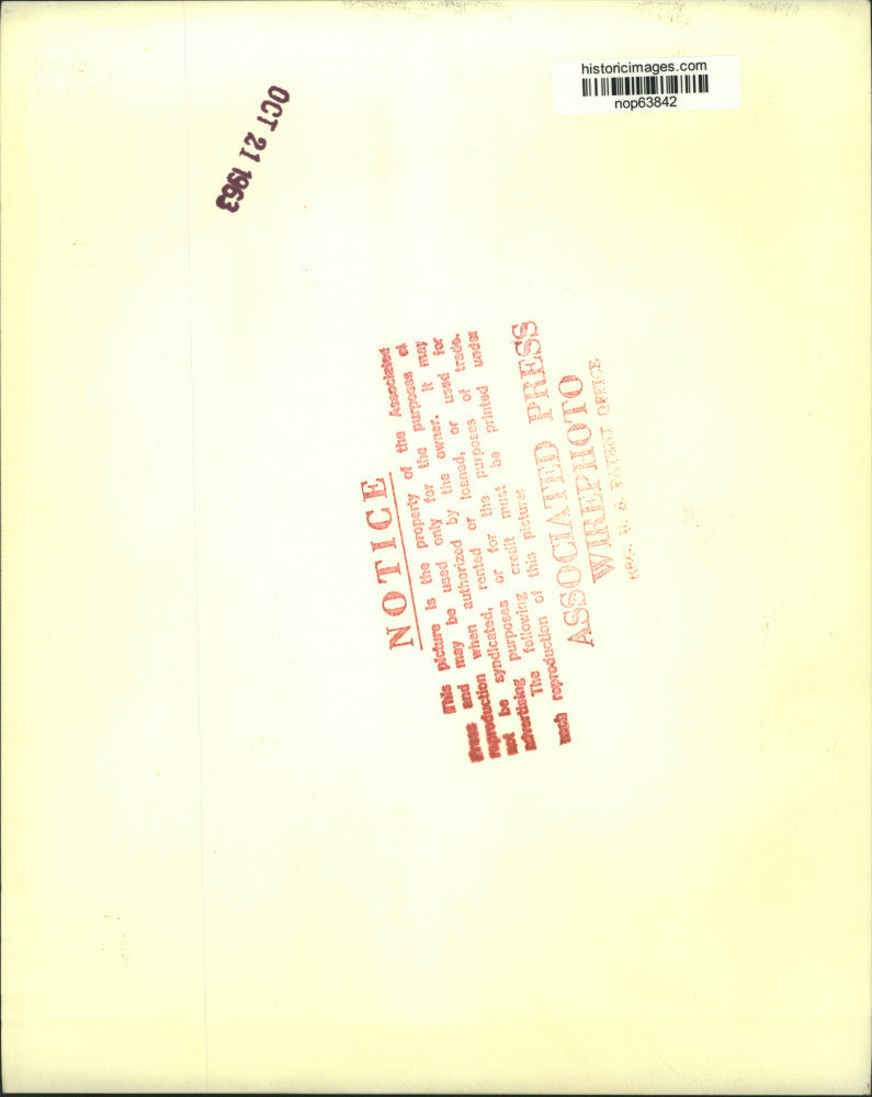 1963 Press Photo Authors Reynolds Price & Jessica Mitford at a reception, Denver