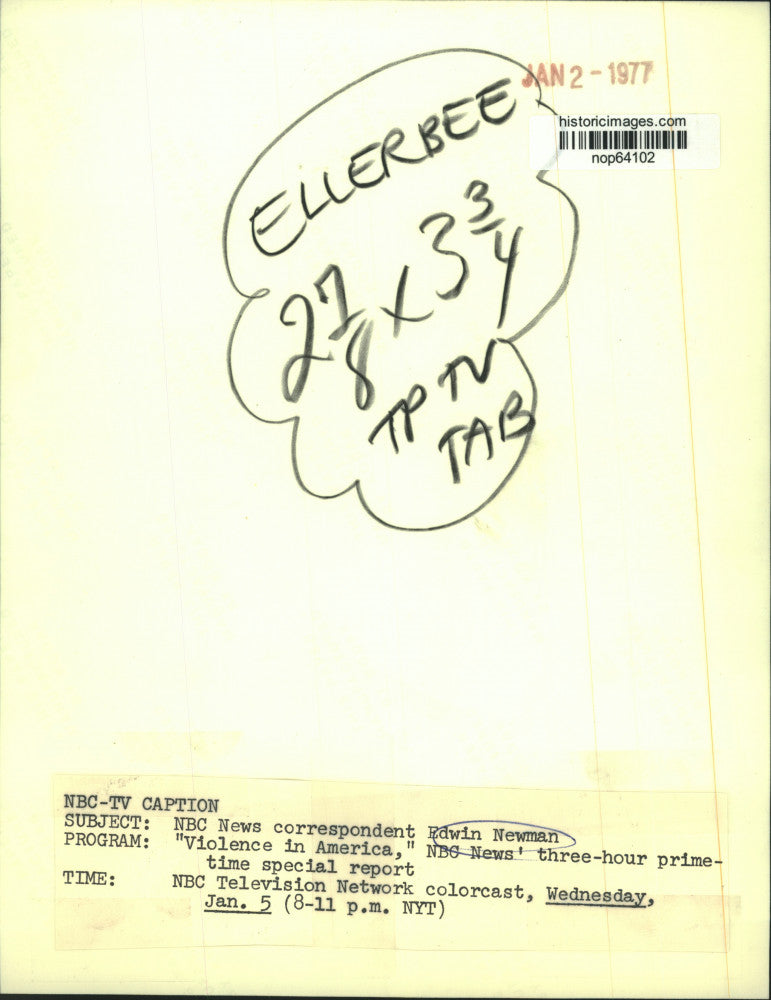 1977 Press Photo NBC News Correspondent Edwin Newman with puppets on NBC-TV show