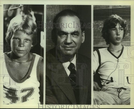 1979 Press Photo Edwin Newman & young marijuana smokers on NBC's "Special Treat"