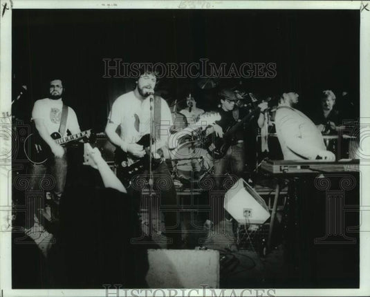 1987 Press Photo The Radiators band performing - nop66497