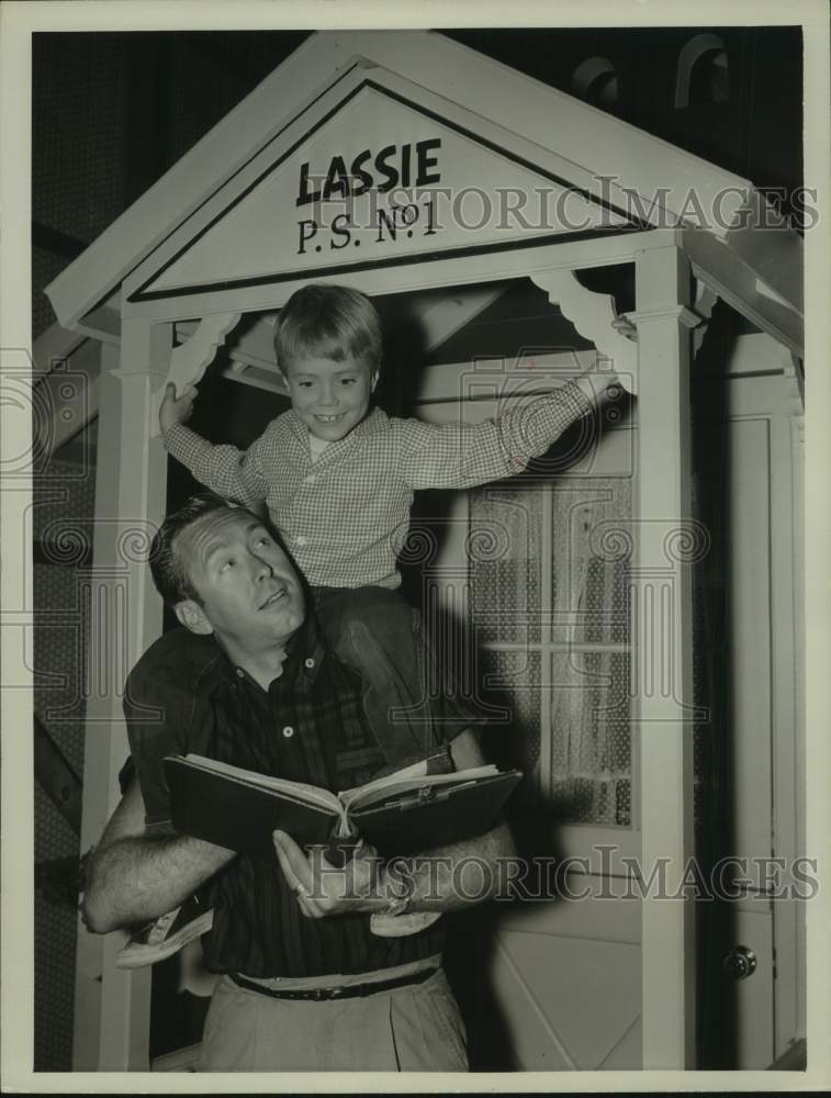 1959 Press Photo Jon Provost and Lloyd Nelson in "Lassie" on CBS Television
