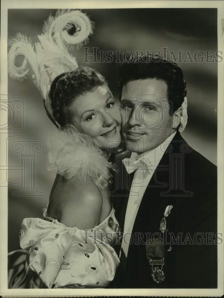 1957 Press Photo Mary Martin & John Raitt in "Annie Get Your Gun" on NBC-TV