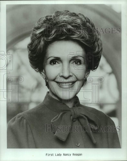 1988 Press Photo First Lady Nancy Reagan - nop68067- Historic Images
