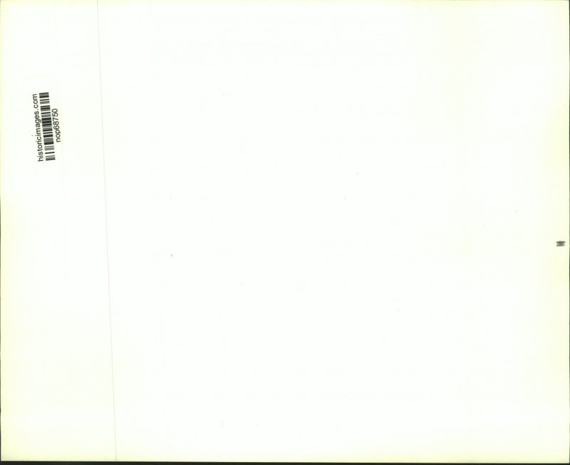 Load image into Gallery viewer, Press Photo Oliver Reed and Rita Tushingam, co-actors in "The Trap" - nop68750

