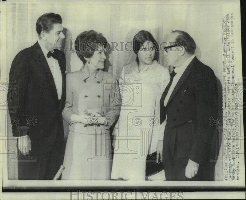 Load image into Gallery viewer, 1967 Press Photo Governor Ronald Reagan and family at concert in Sacramento
