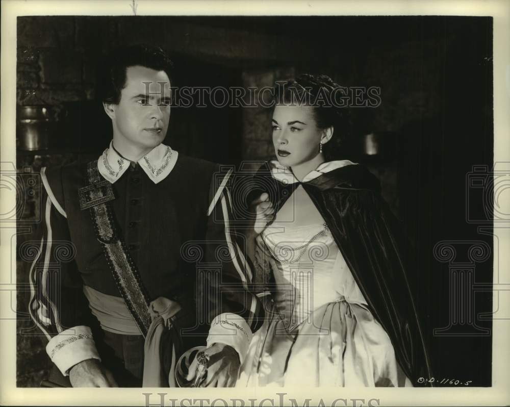 1948 Press Photo Larry Parks and Marguerite Chapman in "The Gallant Blade"