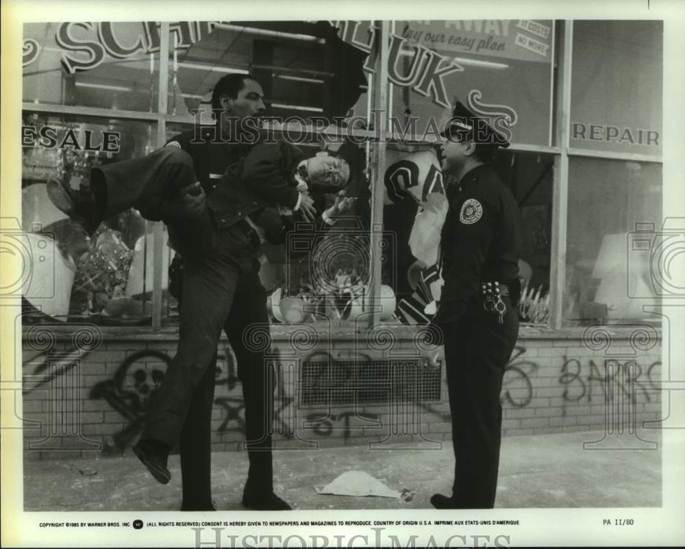 1985 Press Photo Scene from movie "Police Academy 2" - nop69542
