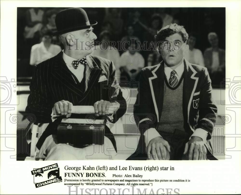 Press Photo George Kahn and Lee Evans star in &quot;Funny Bones&quot; - nop71501- Historic Images