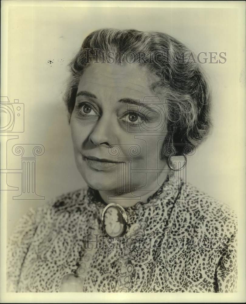 1942 Press Photo Marjorie Rambeau stars in East of the River. - nop74141