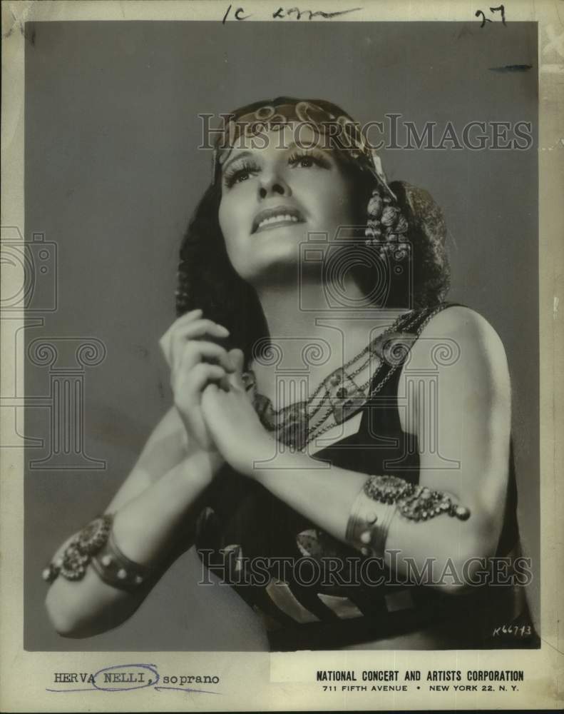 1955 Press Photo Soprano Herva Nelli as &quot;Aida&quot; in New York. - nop74628