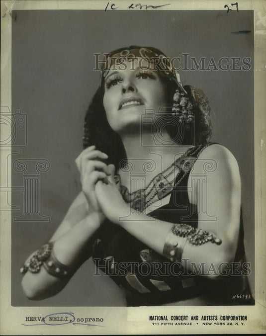 1955 Press Photo Soprano Herva Nelli as "Aida" in New York. - nop74628