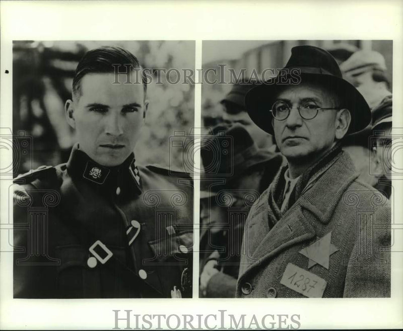 Load image into Gallery viewer, 1997 Press Photo Ralph Fiennes and Ben Kingsley star in "Schindler's List."

