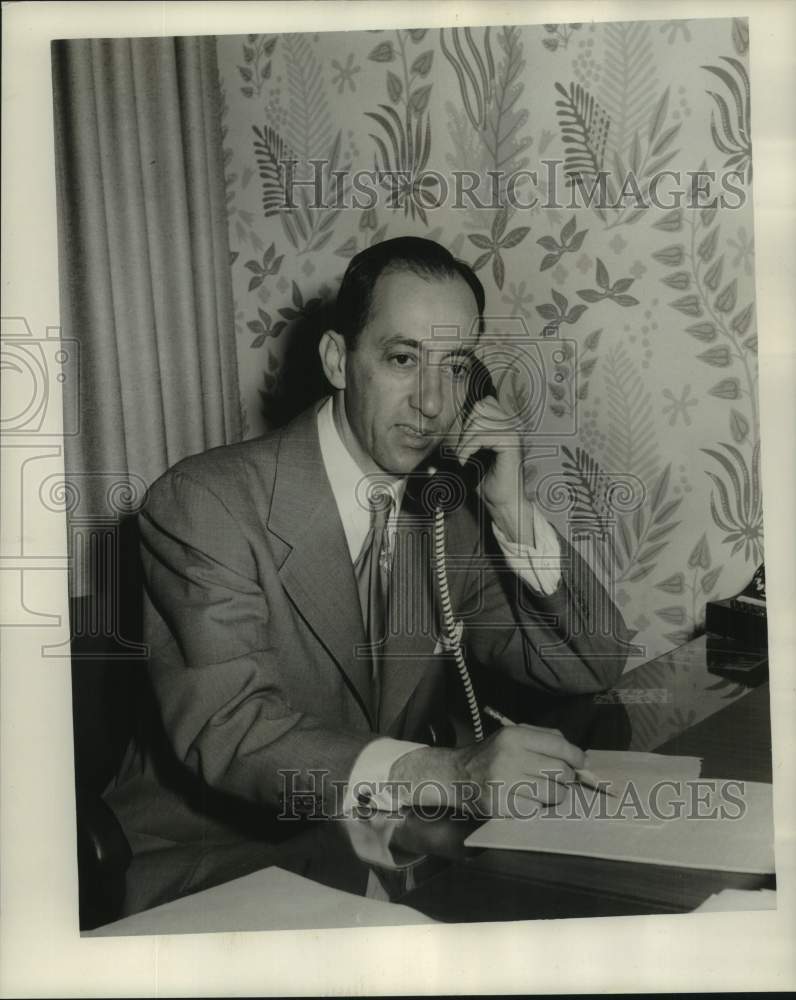 Load image into Gallery viewer, 1951 Press Photo Louis Schwarz Jr., Vice President, Maison Blanche Company.
