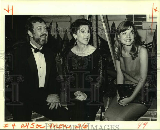 1989 Press Photo Actors attend Tulane Summer Lyric Theater event. - nop76749
