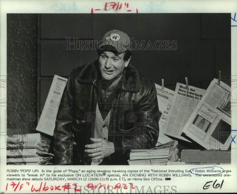 Load image into Gallery viewer, 1983 Press Photo Robin Williams in AN EVENING WITH ROBIN WILLIAMS on HBO
