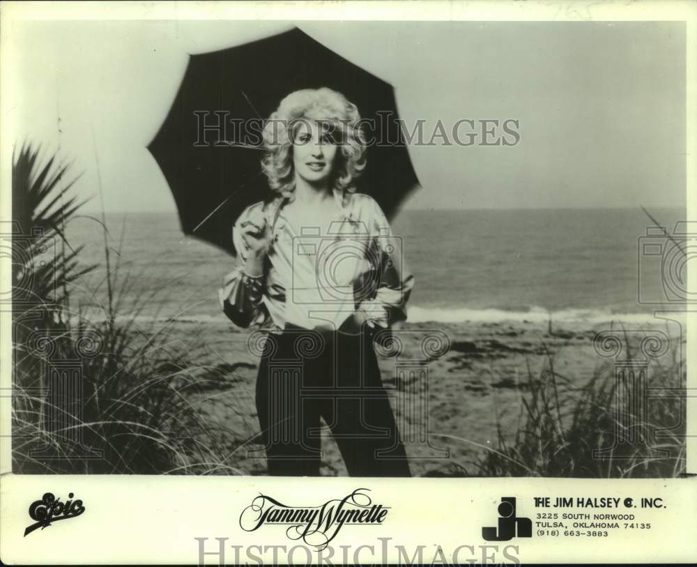 1982 Press Photo Tammy Wynette, country music queen - nop78210- Historic Images