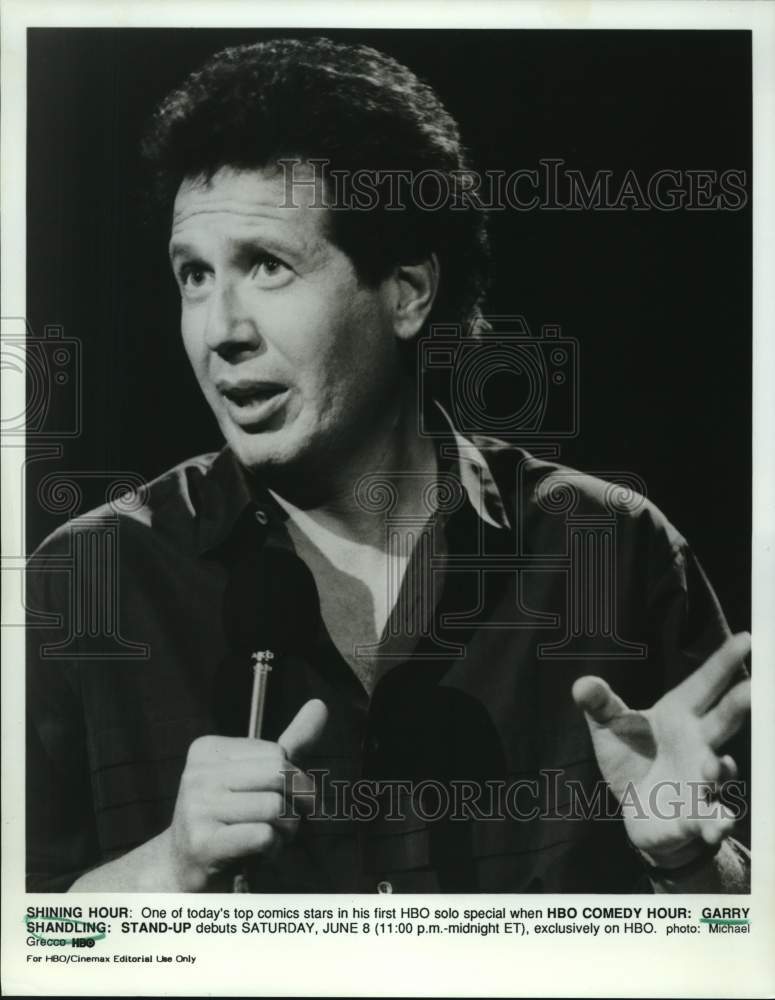 Load image into Gallery viewer, 1991 Press Photo HBO Comedy Hour: Garry Shandling: Stand-Up - nop79395
