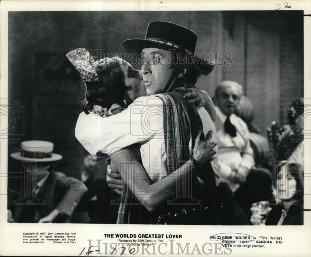 1977 Press Photo Gene Wilder, Sandra Roveta in &quot;The World&#39;s Greatest Lover&quot;- Historic Images