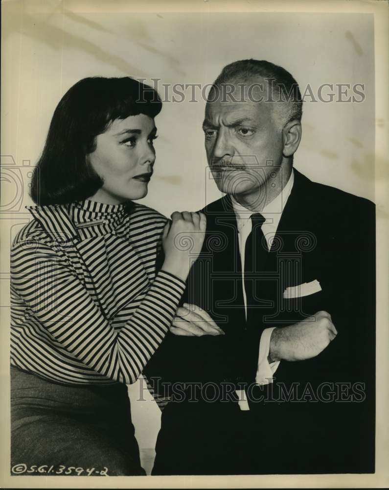 Load image into Gallery viewer, 1957 Press Photo Phyllis Kirk and Everett Sloane in "Ford Theatre: Exclusive"
